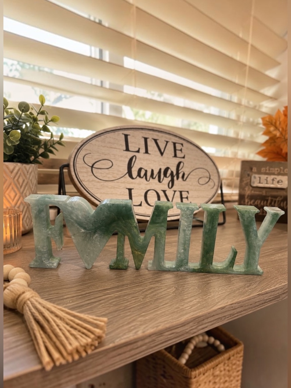 'FAMILY' Table Accent in Green